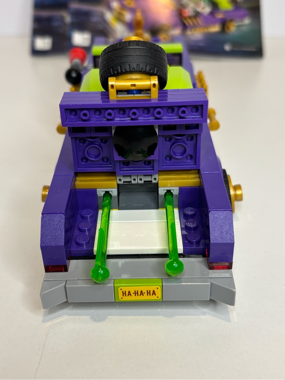 LEGO #70906 The Joker Notorious Lowrider - Picture 10 of 14